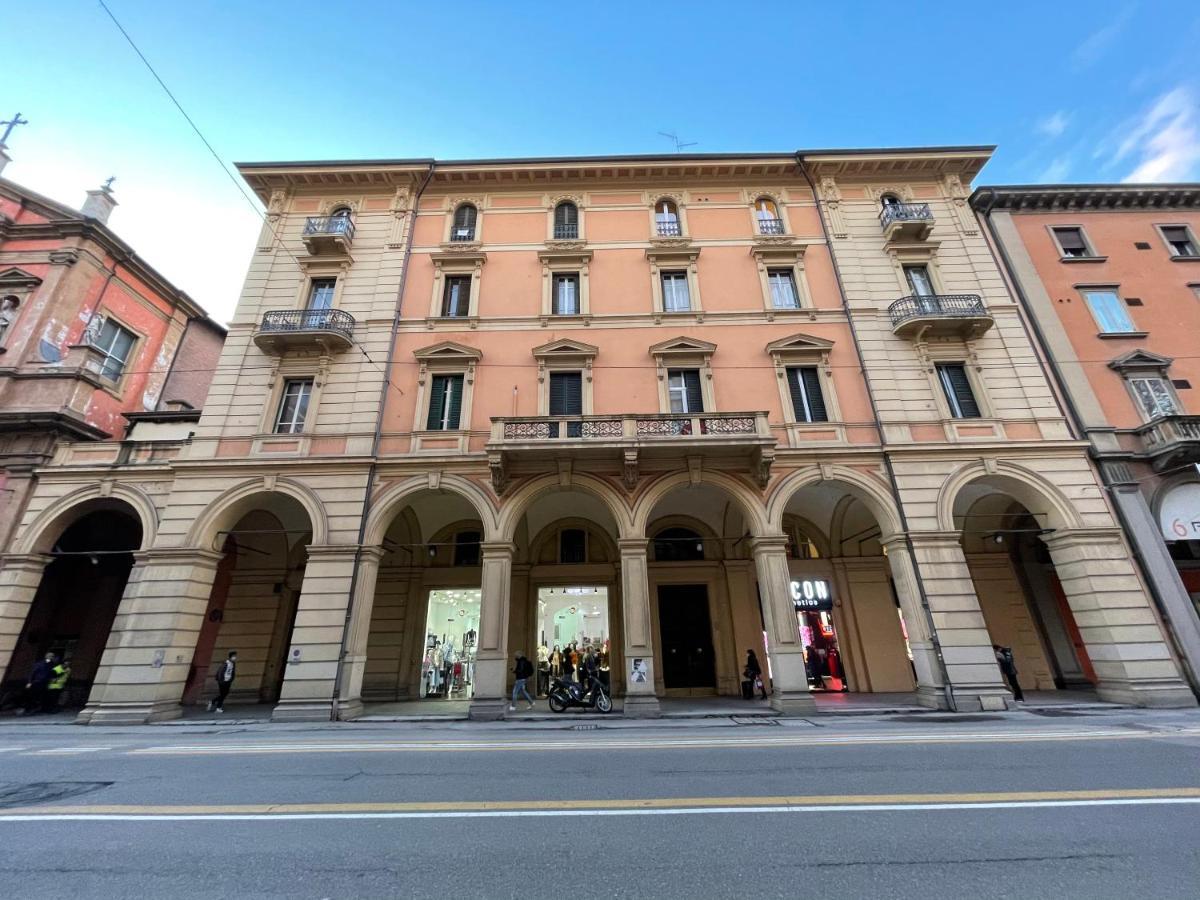 Indipendenza Mansion City Centre Болонья Экстерьер фото